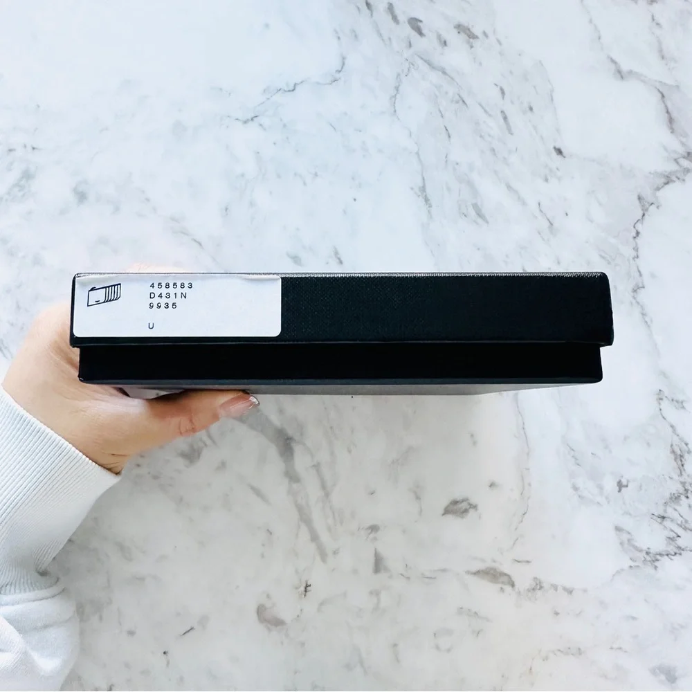 SAINT LAURENT Paris Zipped Credit Card Case in Acapulco Nude Shiny Leather - Picture 14 of 15